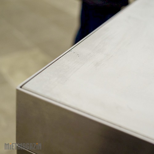 1001055_00_04_stehtischbruecke_line_concrete.jpg