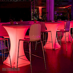 1000784_00_03_stehtisch_light-beispiel_mietmagazin.jpg