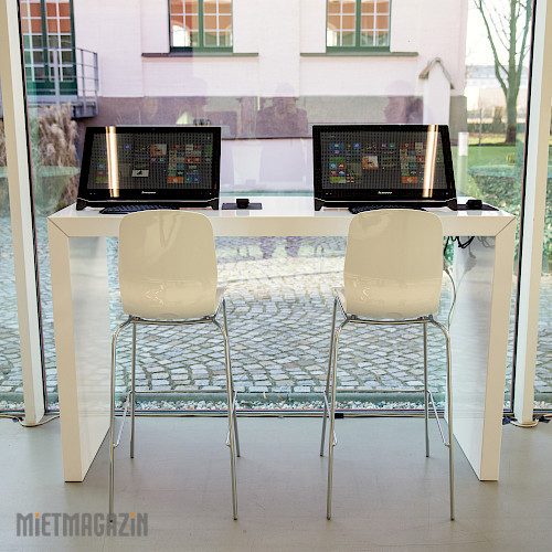 1000985_00_04_all-in-one_touch_pc.jpg