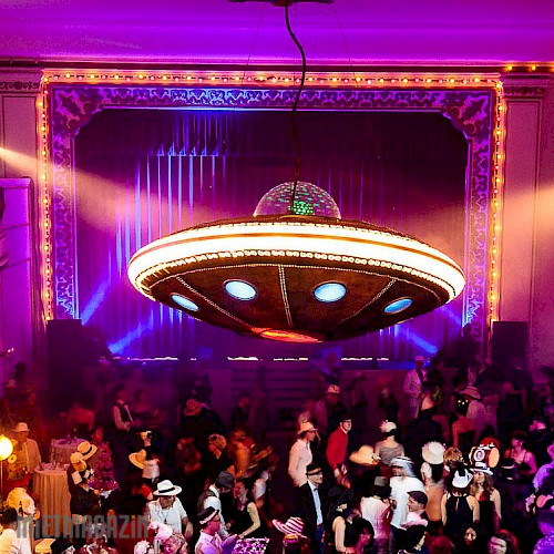 1001215_00_01_ufo_klein-1.jpg