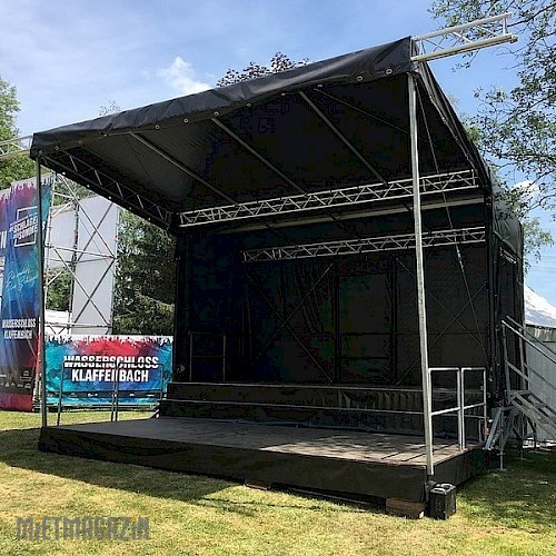 buehne_smartstage_6x5m.jpg