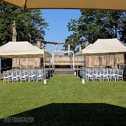 zelt_4x4_creme_stuhl_chiavari_5.jpg