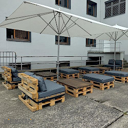 lounge_epal_grossschirm_4x4_weiss_1.jpg